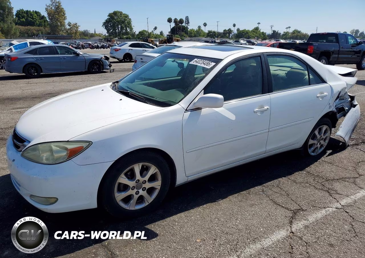 2004 Toyota Camry Le