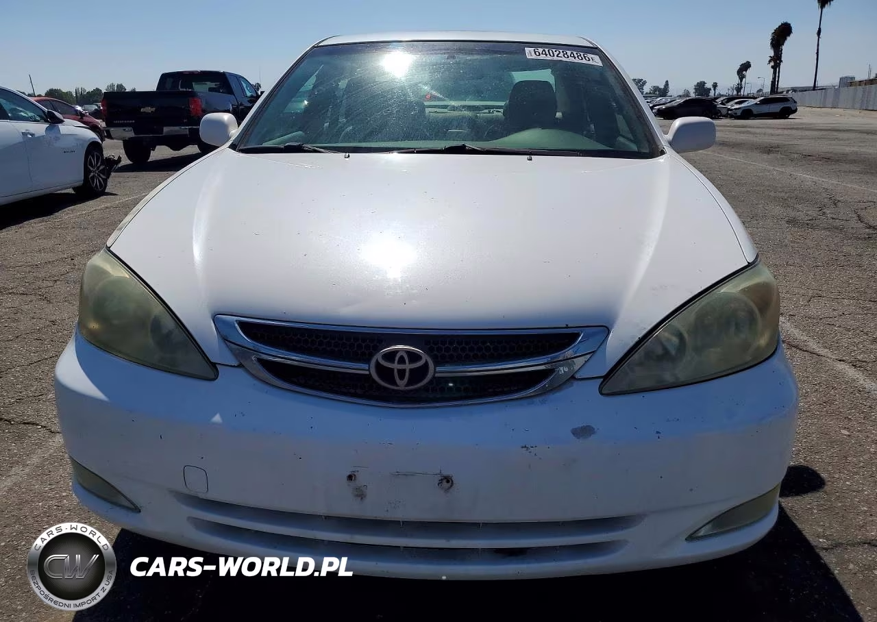 2004 Toyota Camry Le VIN:JTDBE32K540287626 - 5