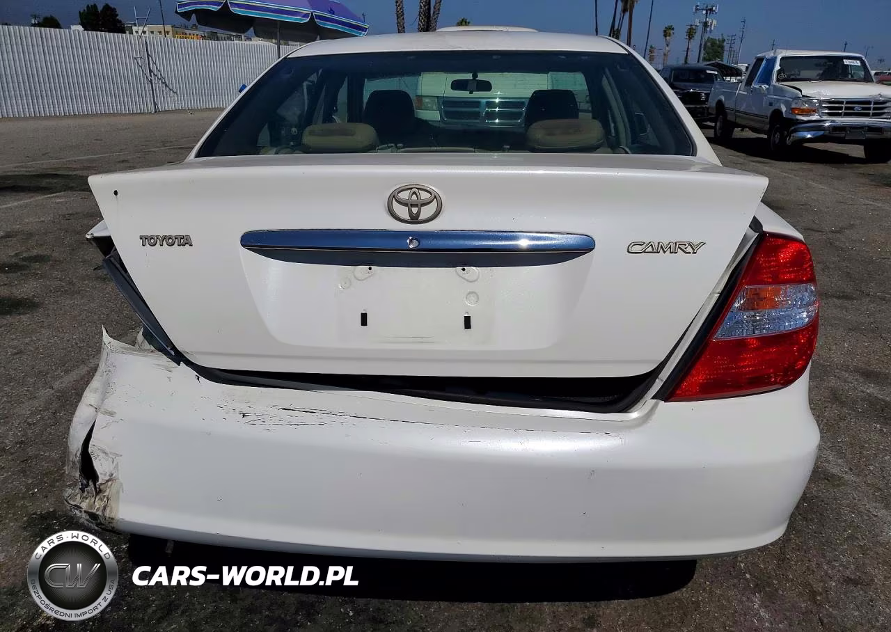2004 Toyota Camry Le VIN:JTDBE32K540287626 - 6
