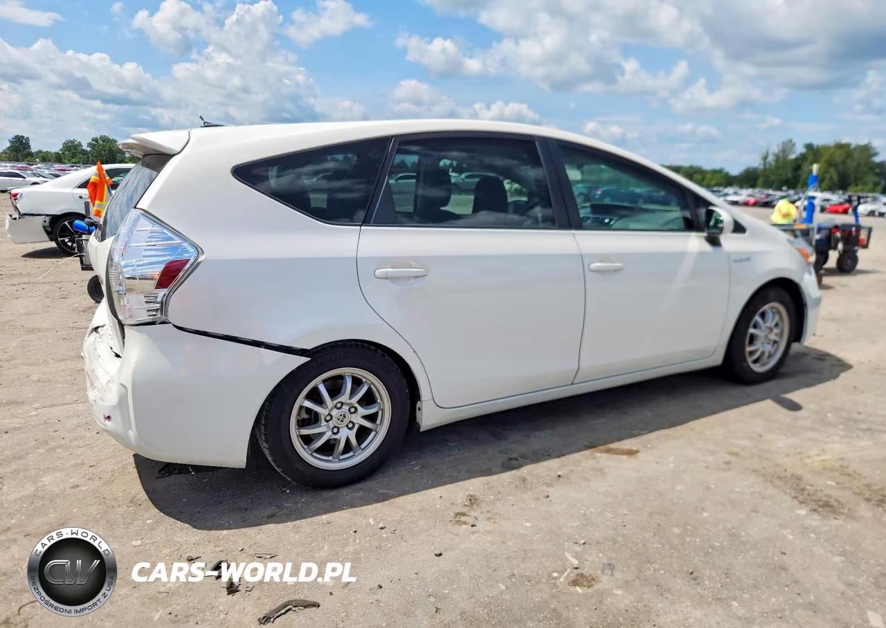 2012 Toyota Prius V Three VIN:JTDZN3EU4C3061196 - 3