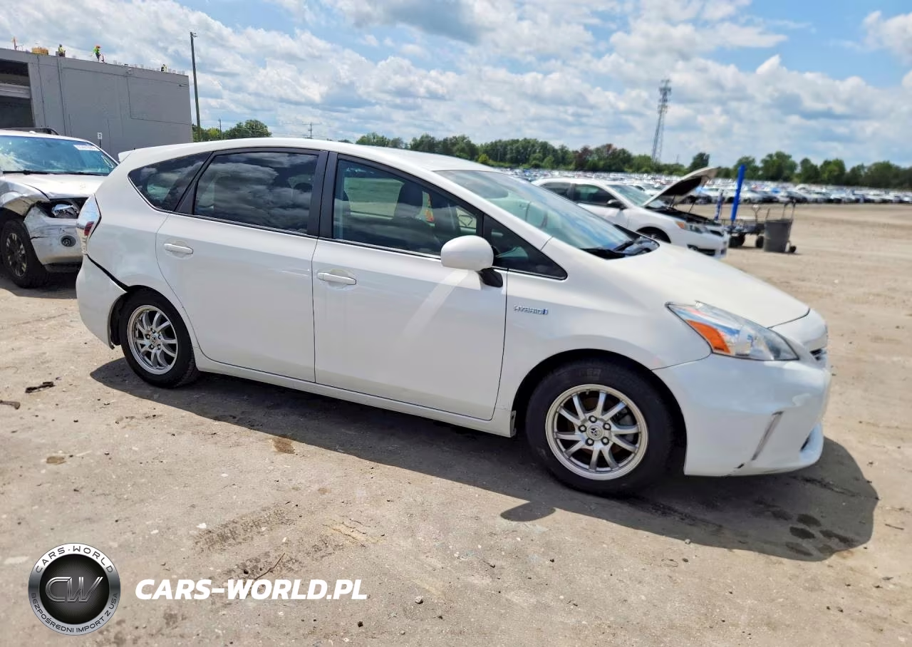 2012 Toyota Prius V Three VIN:JTDZN3EU4C3061196 - 4