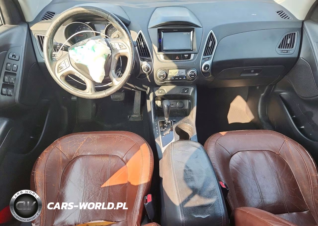2010 Hyundai Tucson Limited VIN:KM8JU3AC1AU074472 - 8