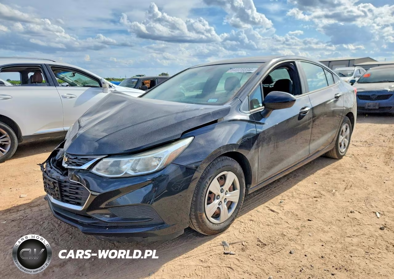 2017 Chevrolet Cruze Ls – zdjęcie 1 z 12