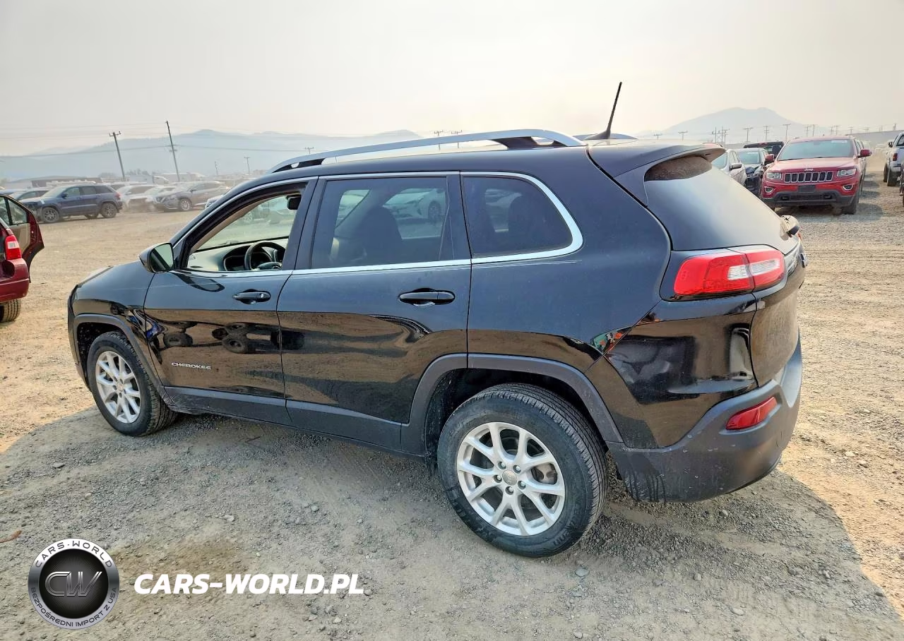 2018 Jeep Cherokee Latitude VIN:1C4PJLCB0JD510269 - 2