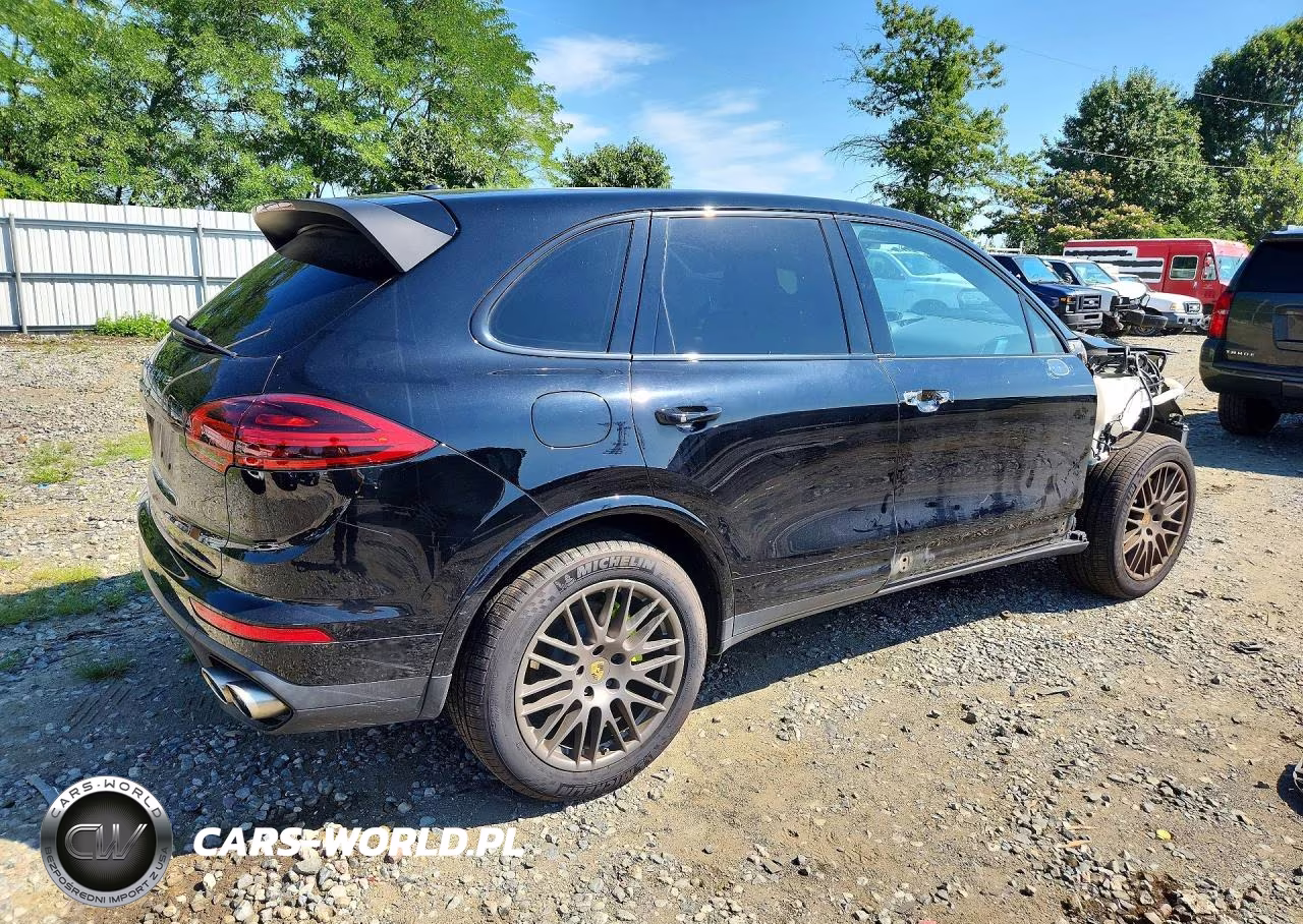 2017 Porsche Cayenne Se Hybrid Platinum VIN:WP1AE2A24HLA74953 - 3