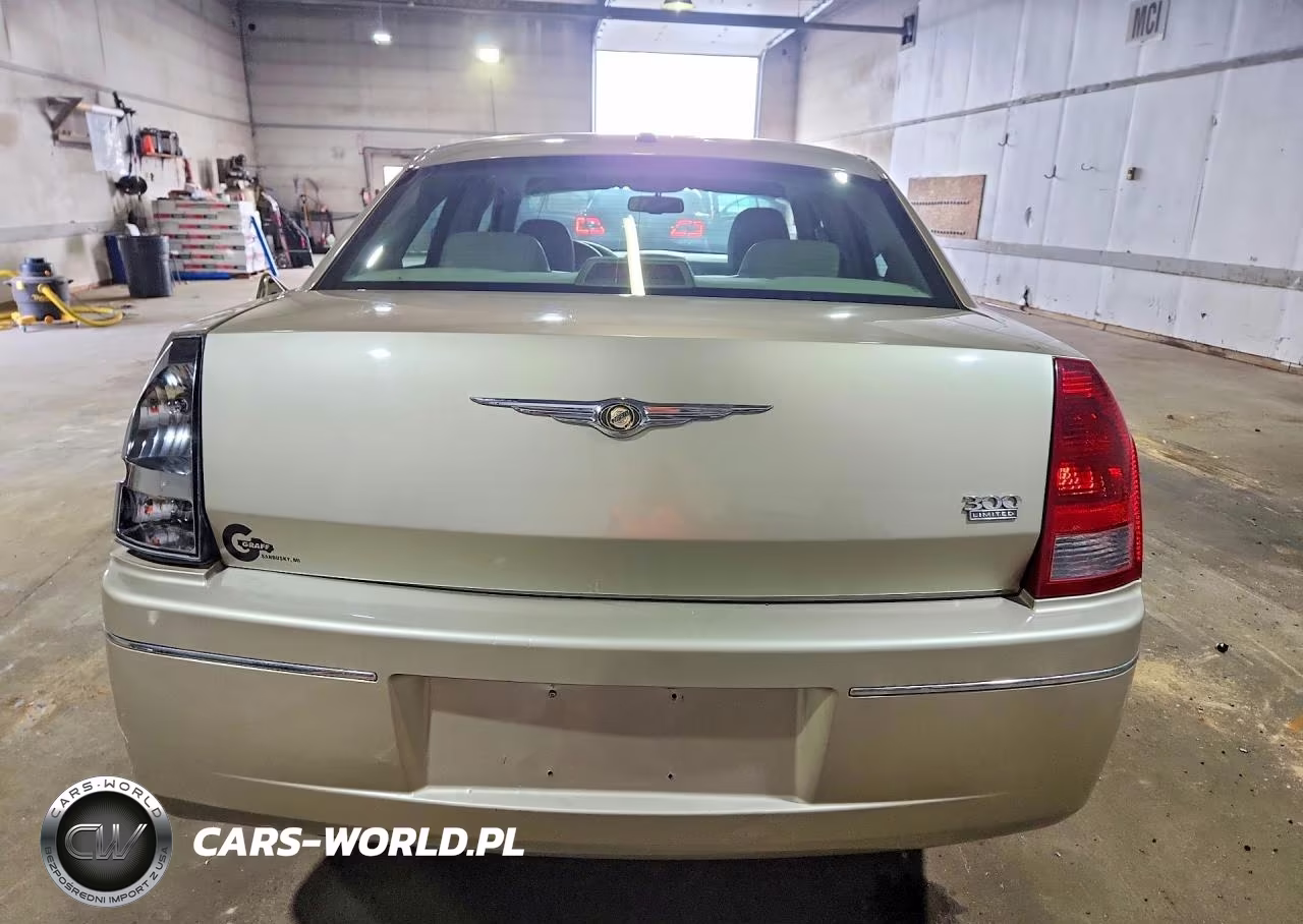 2007 Chrysler 300 Touring VIN:2C3KA53G77H612685 - 6