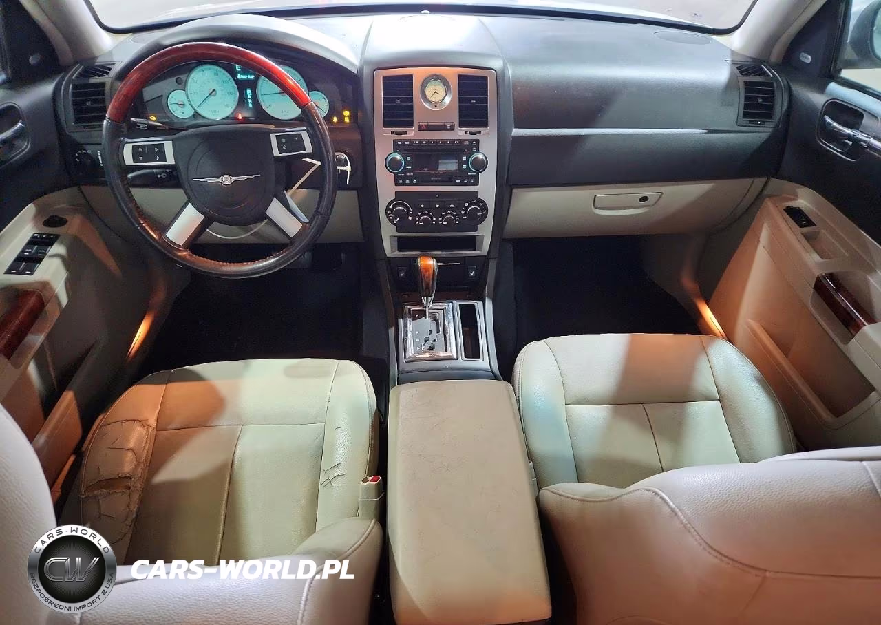 2007 Chrysler 300 Touring VIN:2C3KA53G77H612685 - 8