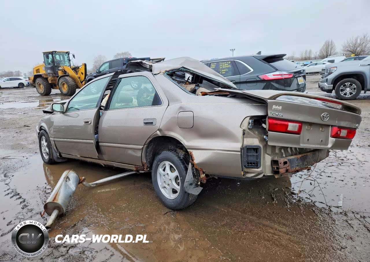 1999 Toyota Camry Xle VIN:4T1BG28K6XU890251 - 2