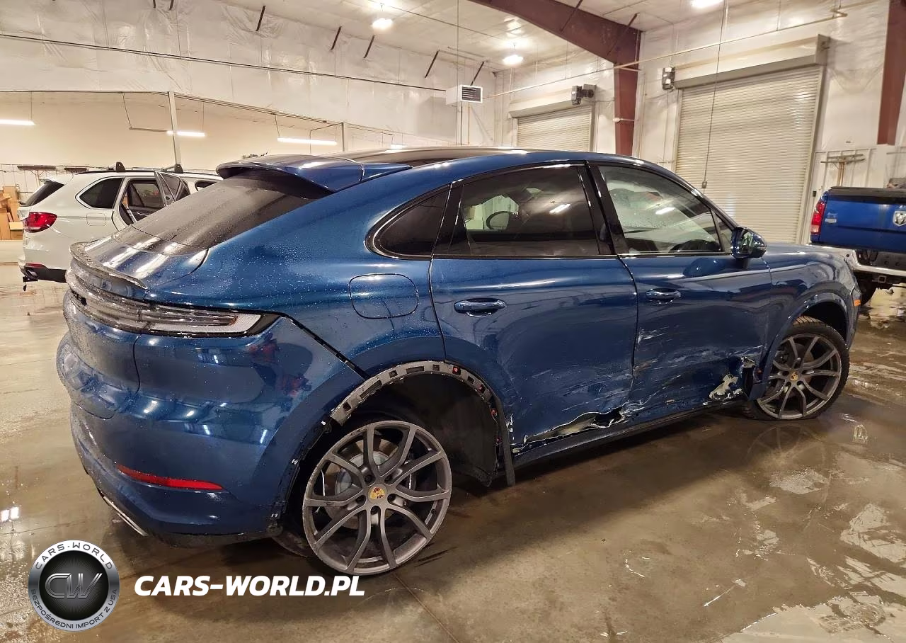 2024 Porsche Cayenne Coupe VIN:WP1BA2AY0RDA54635 - 3