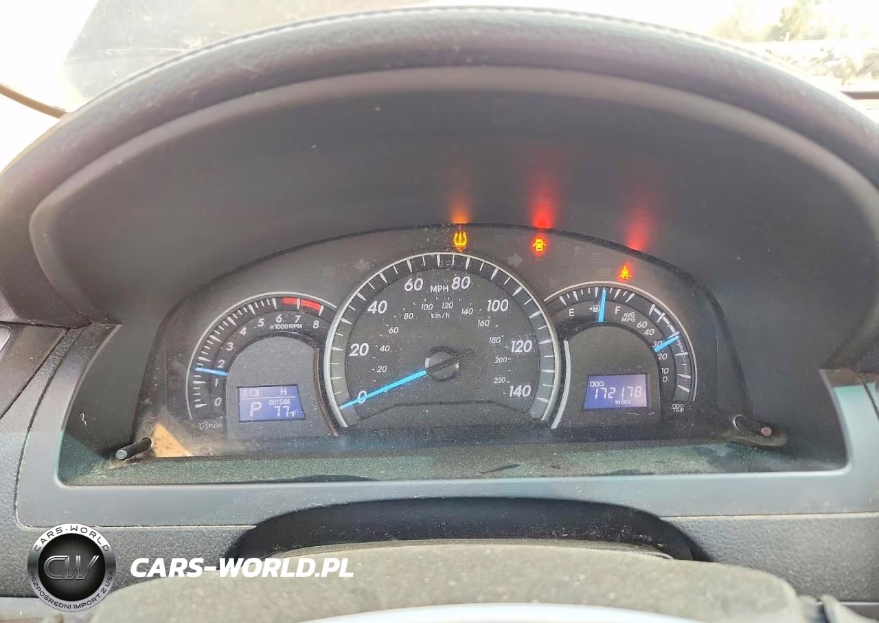 2015 Toyota Camry Le VIN:4T4BF1FK1FR467954 - 9