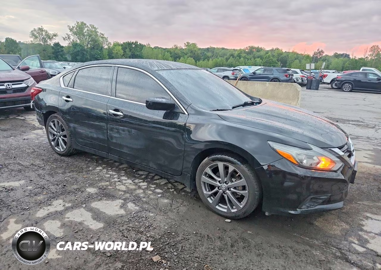 2018 Nissan Altima 2.5 Sr VIN:1N4AL3AP1JC149323 - 4