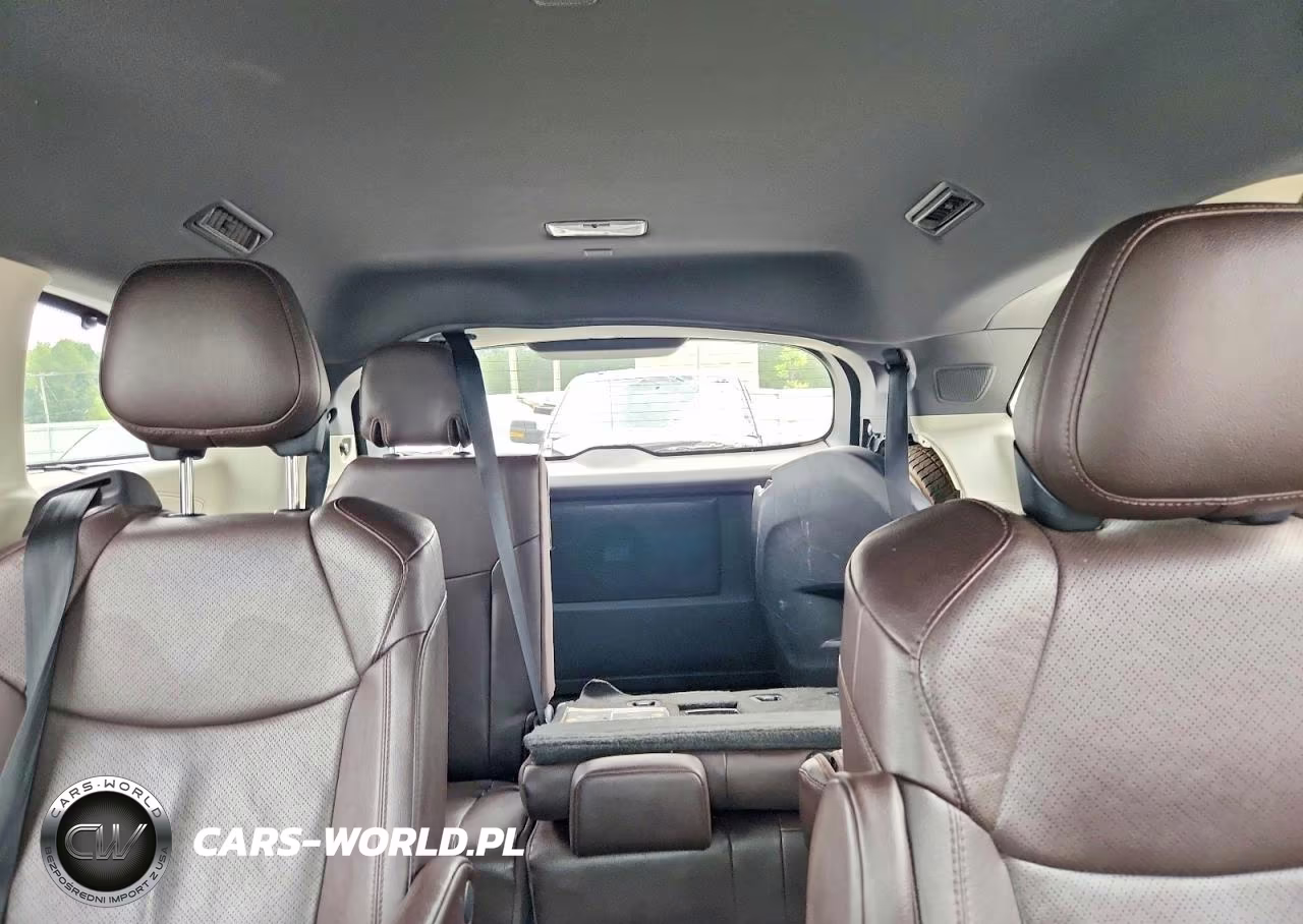 2021 Toyota Sienna Platinum 7-Passenger VIN:5TDESKFC1MS001819 - 10