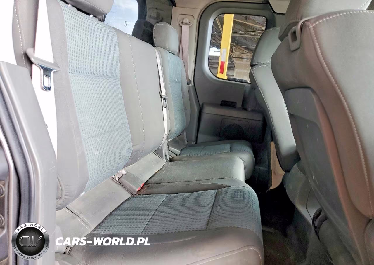 2005 Nissan Titan Xe VIN:1N6AA06B25N512182 - 10