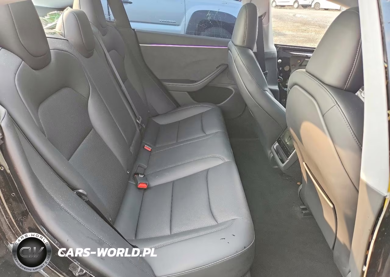 2025 Tesla Model 3 VIN:5YJ3E1EB5SF933251 - 10