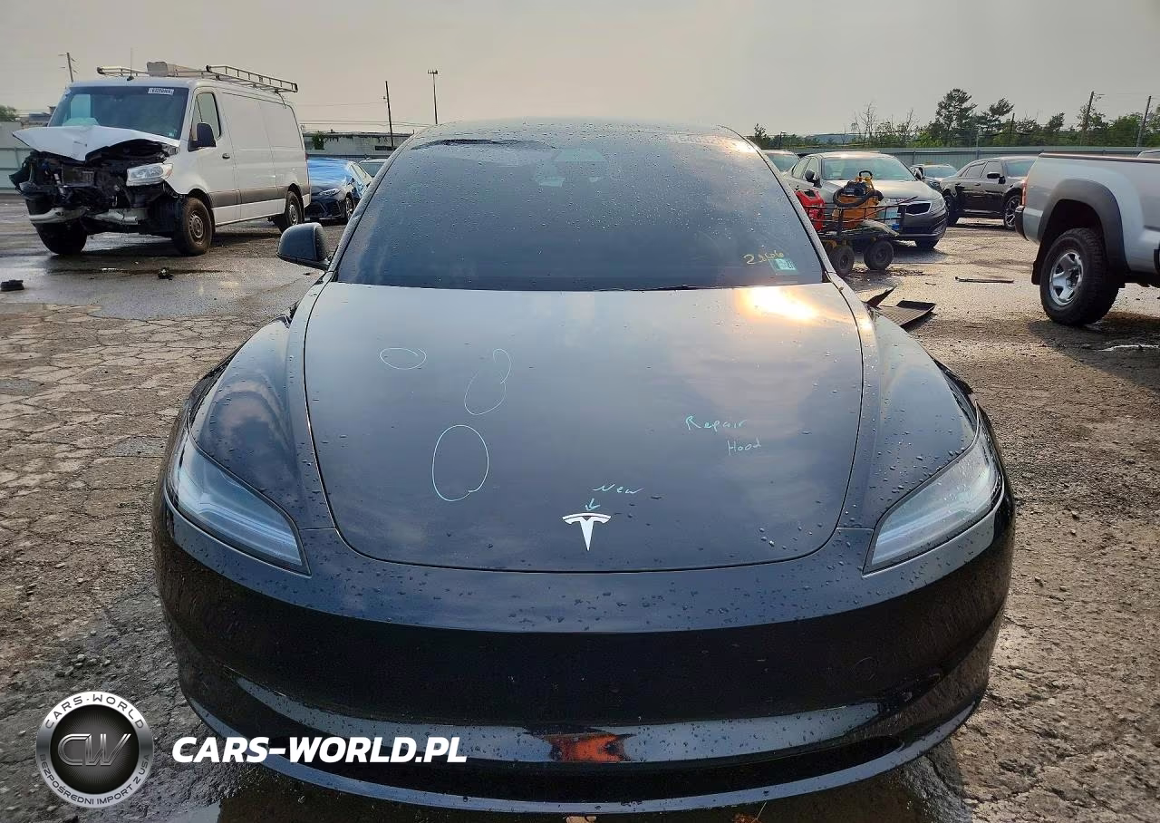2025 Tesla Model 3 VIN:5YJ3E1EB5SF933251 - 5