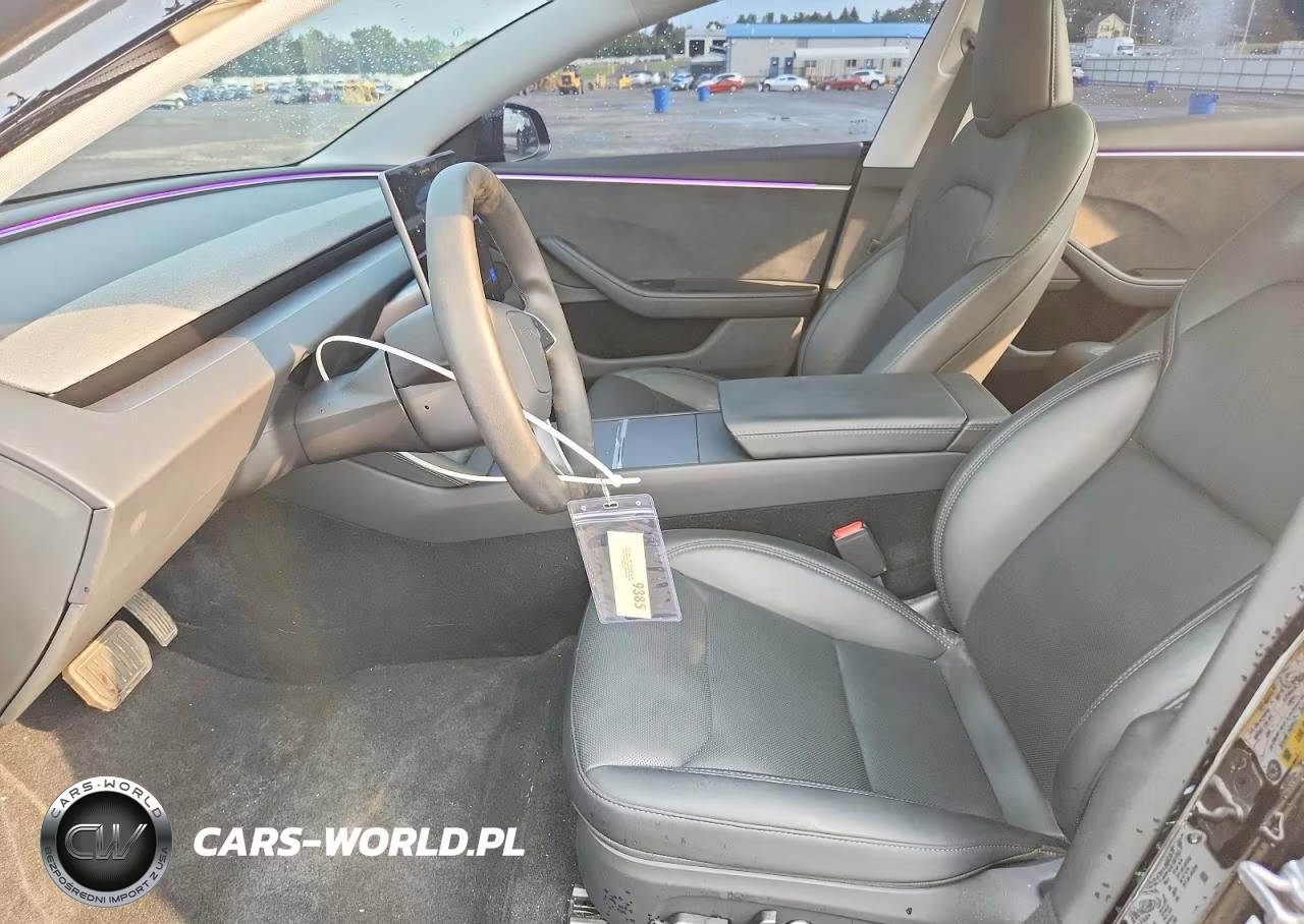 2025 Tesla Model 3 VIN:5YJ3E1EB5SF933251 - 7