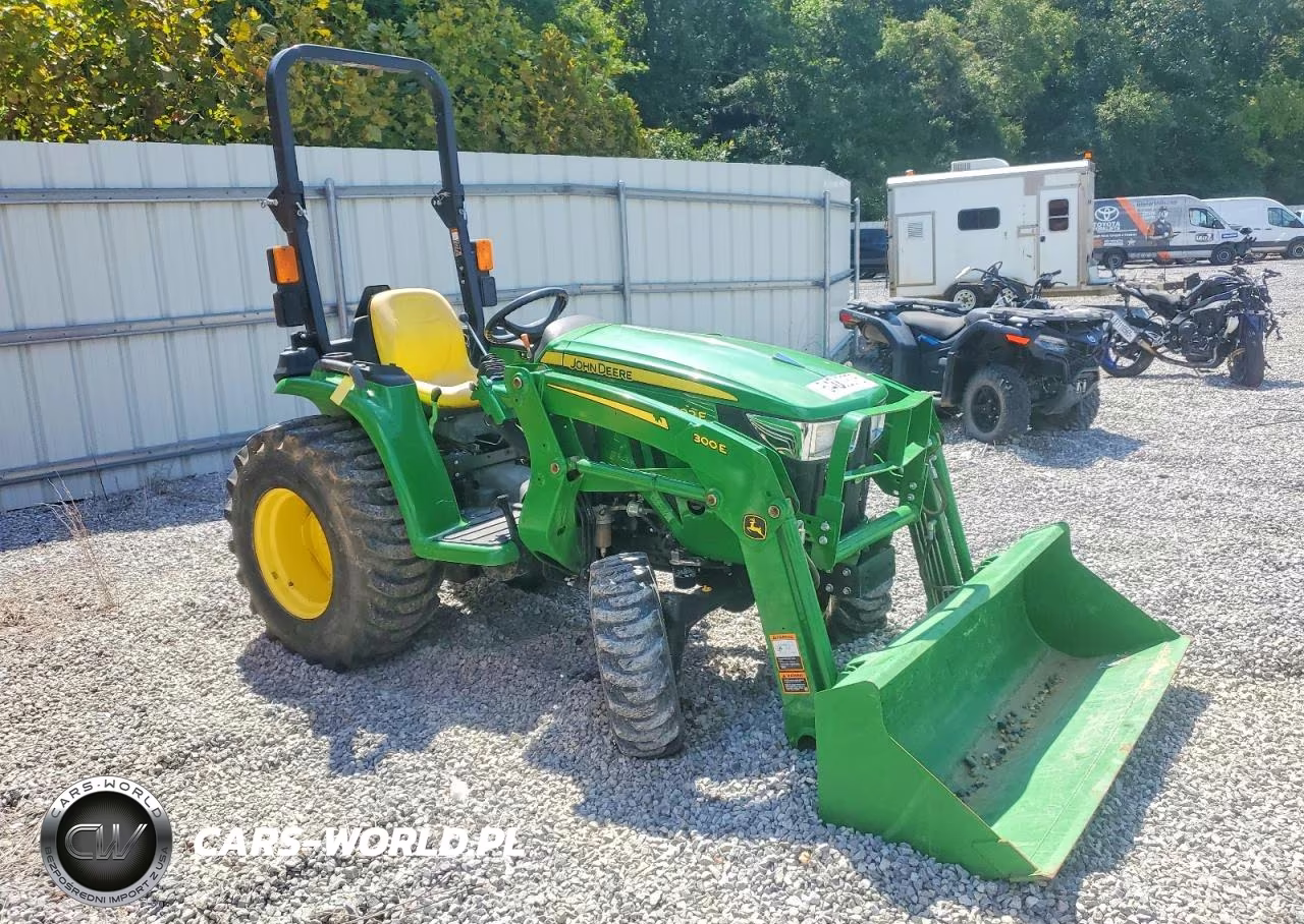2018 John Deere 300E Tractor – zdjęcie 1 z 10