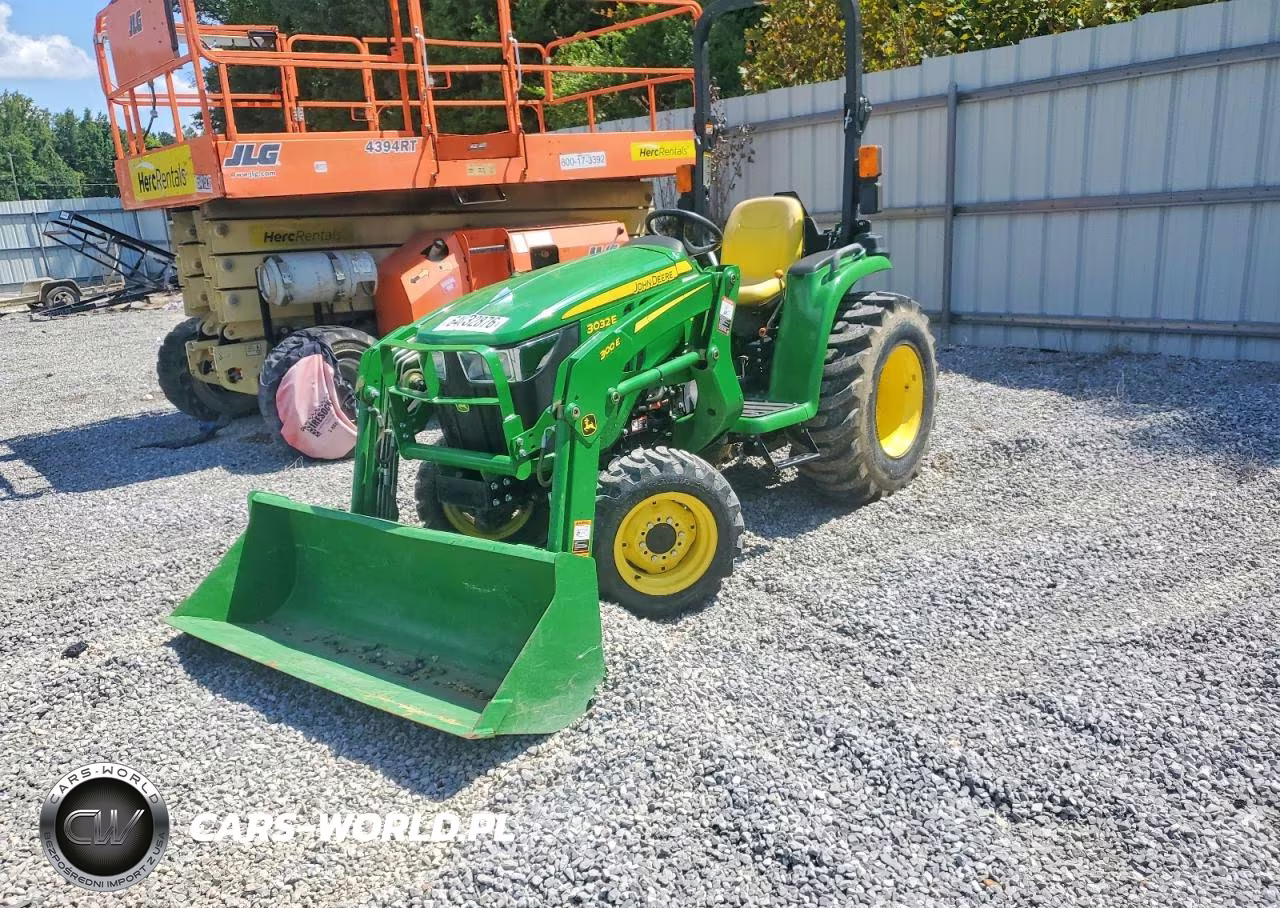 2018 John Deere 300E Tractor VIN:1LV3032EHJJ124130 - 2