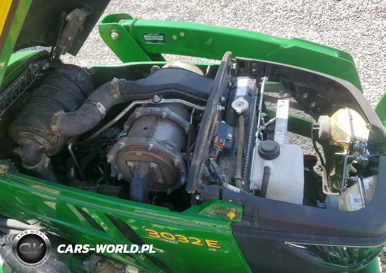2018 John Deere 300E Tractor VIN:1LV3032EHJJ124130 - 7