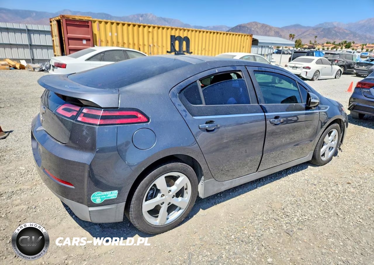 2013 Chevrolet Volt VIN:1G1RE6E40DU142203 - 3