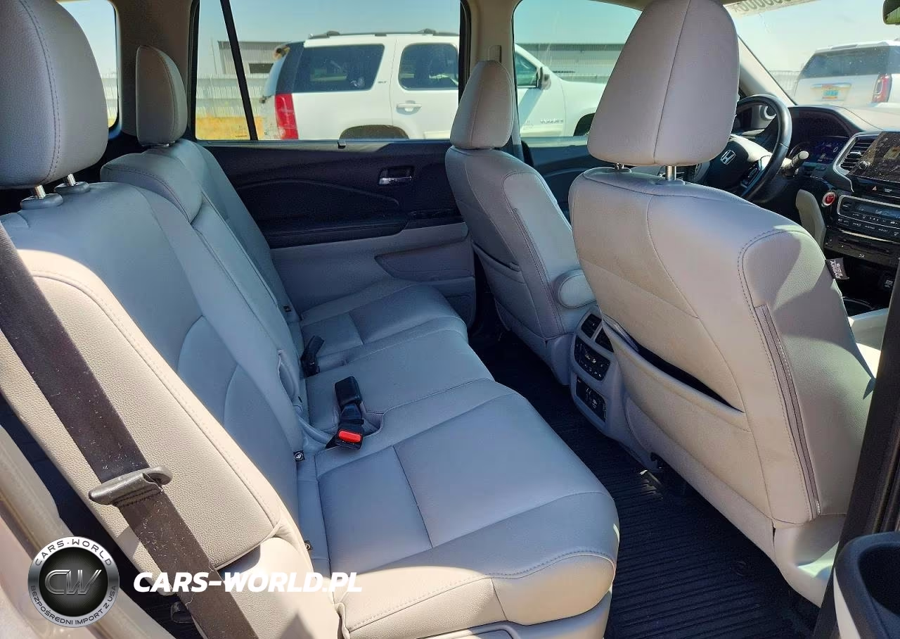 2020 Honda Pilot Touring VIN:5FNYF6H96LB016569 - 11