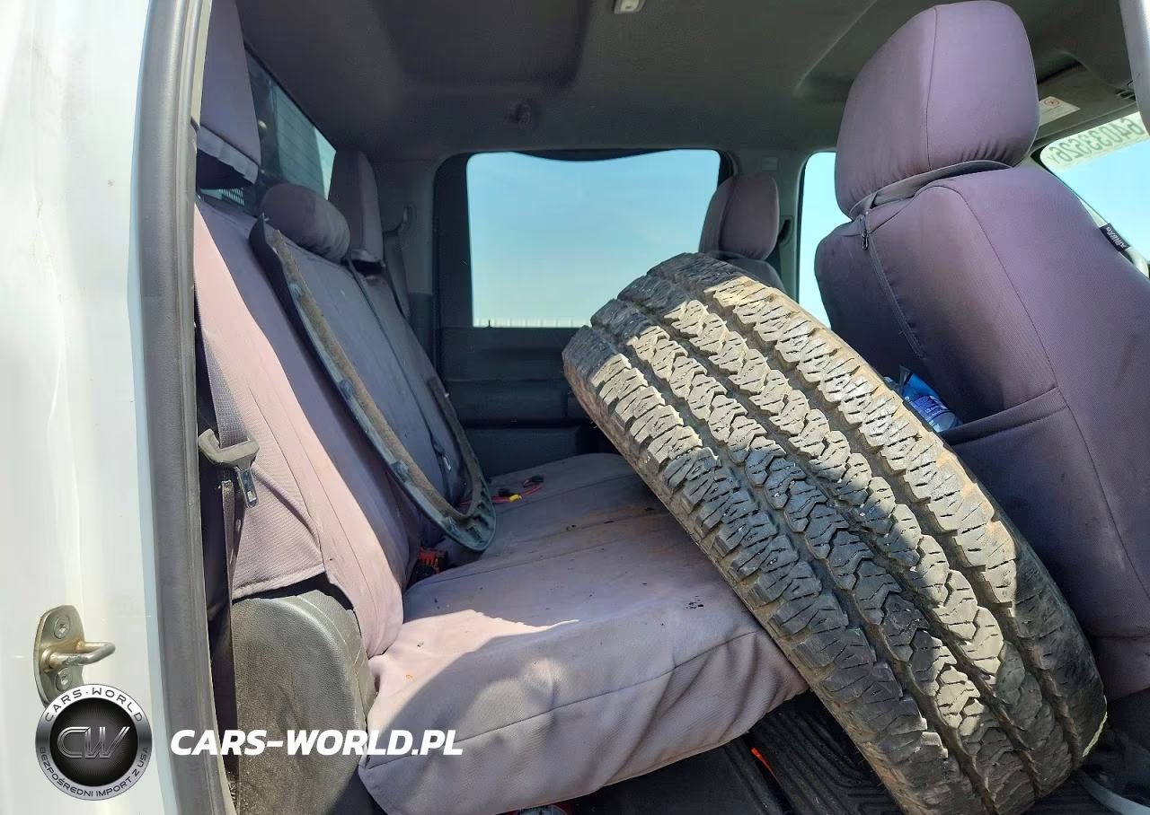 2020 Chevrolet Silverado K3500 VIN:1GC4YSE77LF259680 - 10