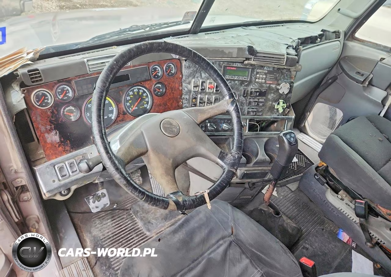 2001 Freightliner Conventional 4900Sa VIN:1FUJA6BD91LJ23681 - 8