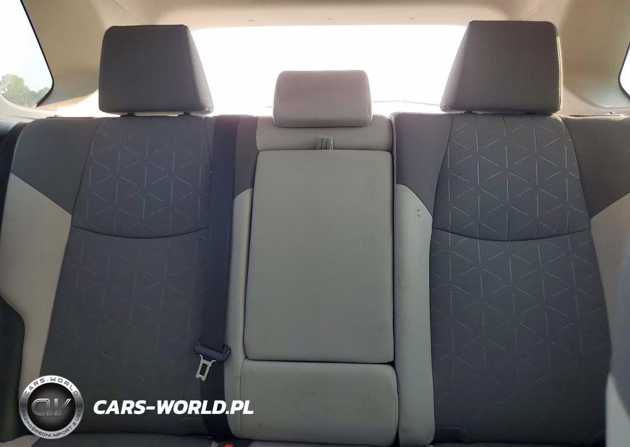 2020 Toyota Rav4 Hybrid Xle VIN:2T3RWRFV7LW050861 - 10