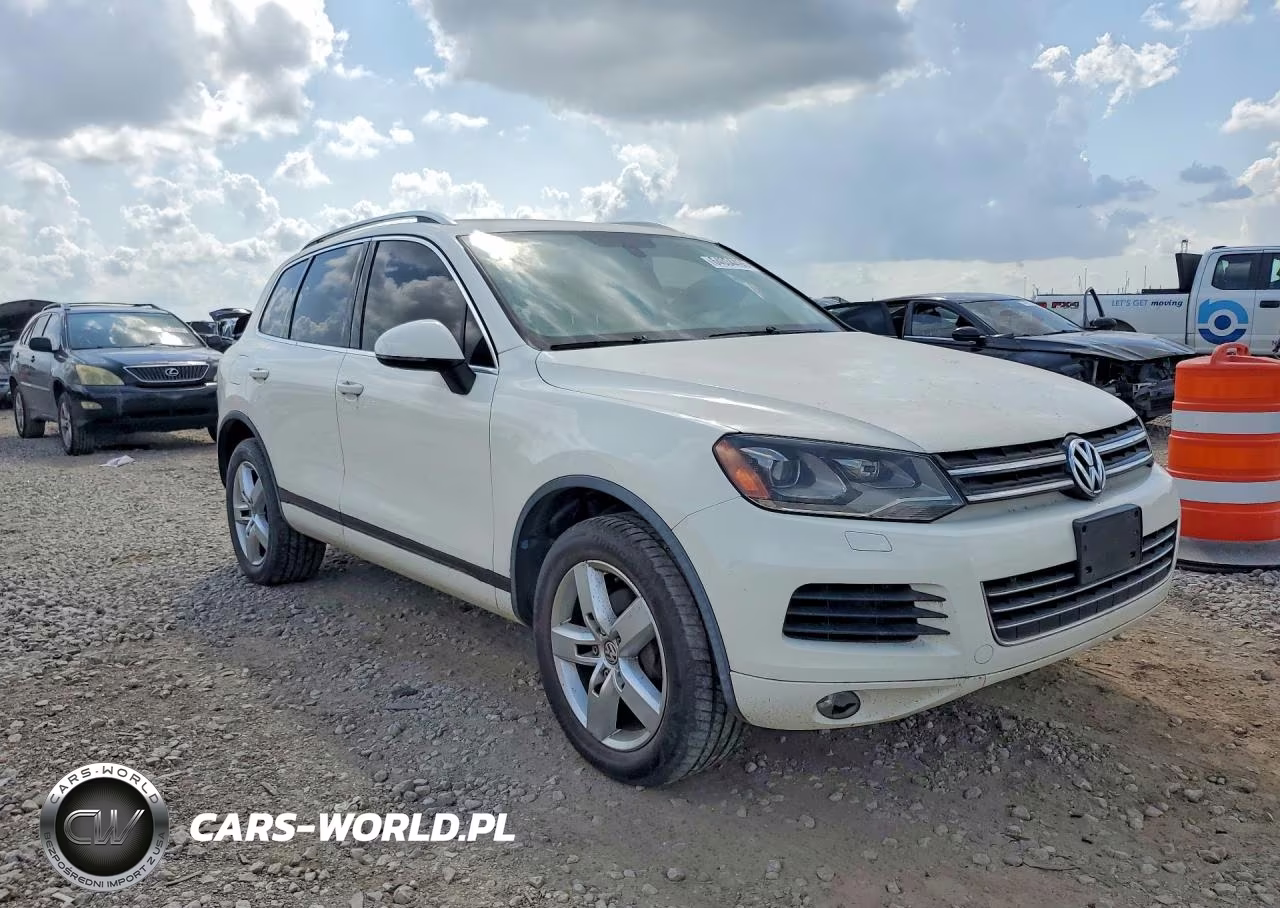 2011 Volkswagen Touareg V6 VIN:WVGFF9BP4BD005832 - 4