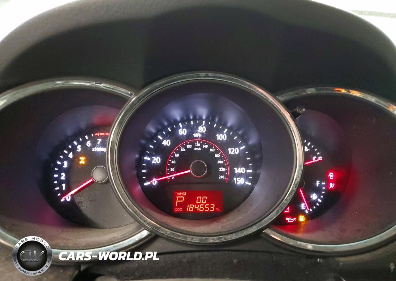2011 Kia Sorento Lx VIN:5XYKTDA21BG116988 - 9