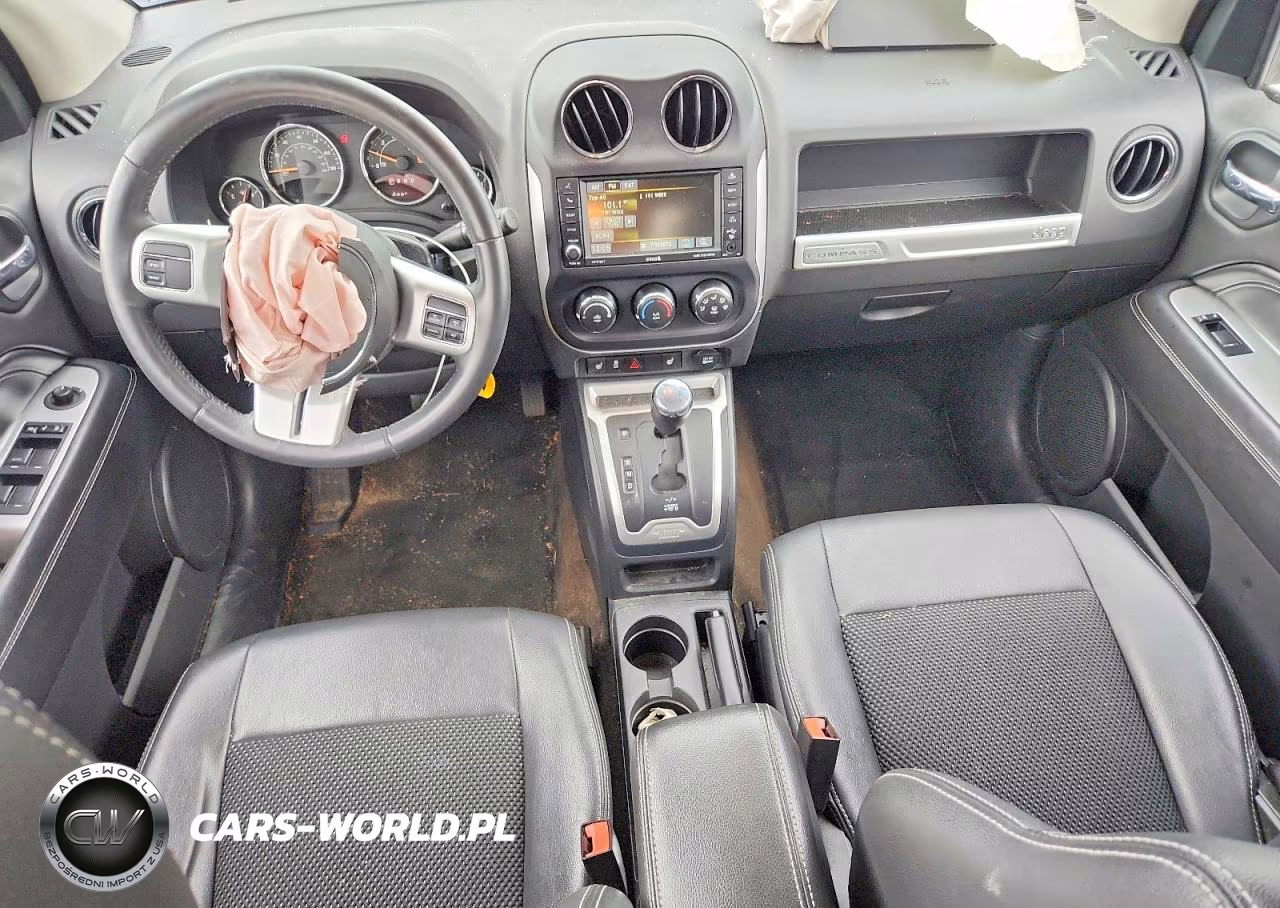 2015 Jeep Compass Latitude VIN:1C4NJDEB3FD395166 - 8