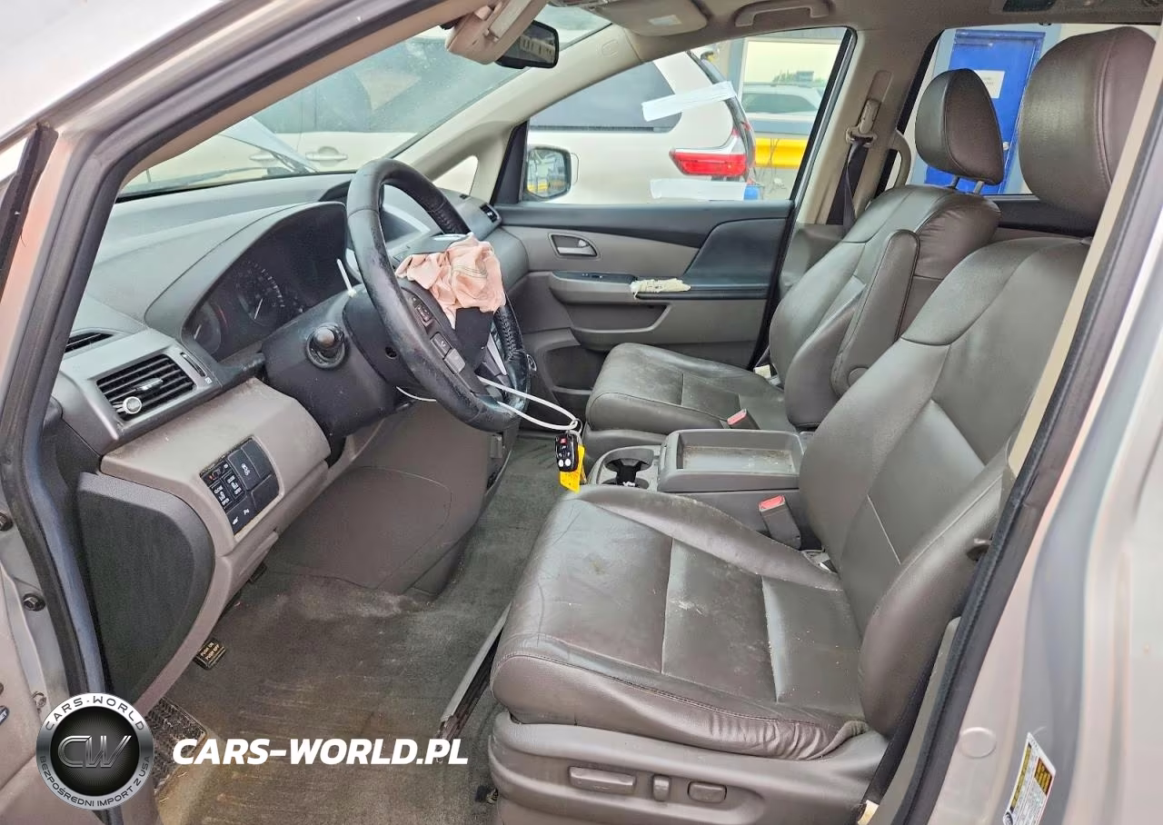 2013 Honda Odyssey Touring VIN:5FNRL5H90DB071009 - 7