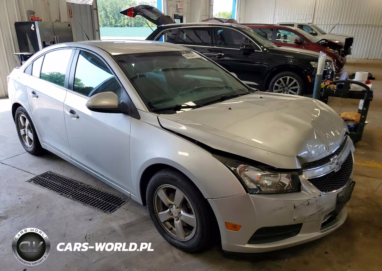 2014 Chevrolet Cruze Lt VIN:1G1PC5SB6E7370913 - 4