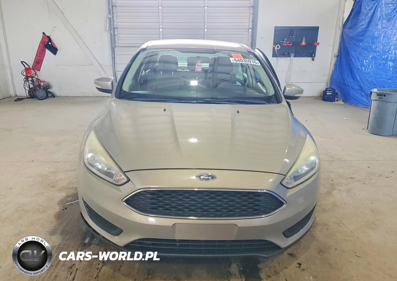 2015 Ford Focus Se VIN:1FADP3F26FL311677 - 5