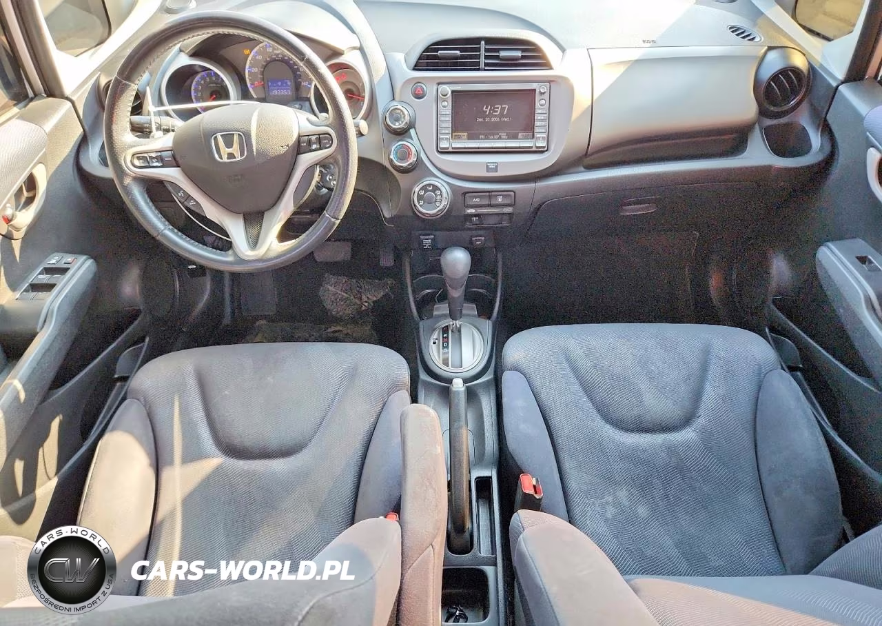2011 Honda Fit Sport VIN:JHMGE8H68BC006636 - 8