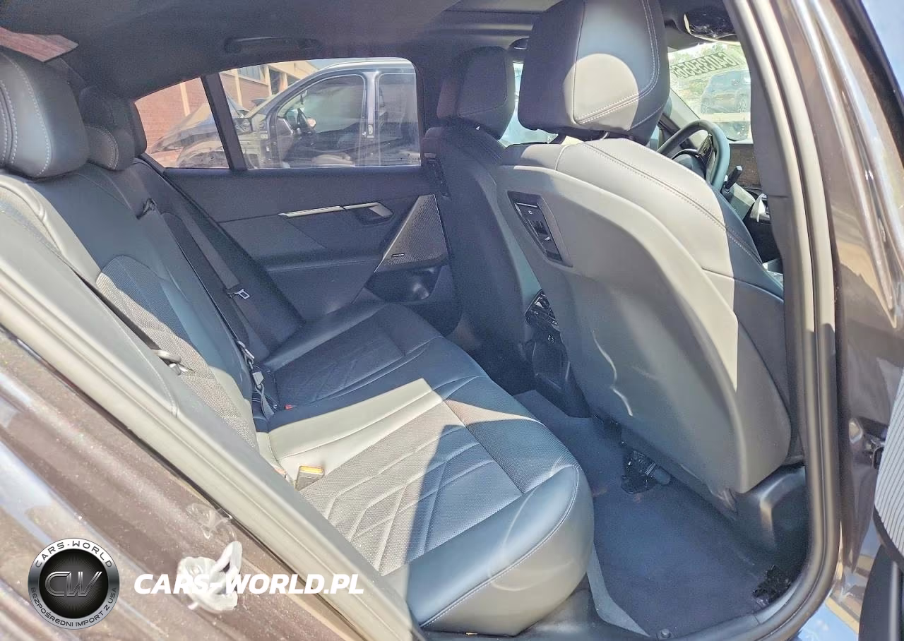 2025 BMW 530 Xi VIN:WBA53FJ04SCT87763 - 10