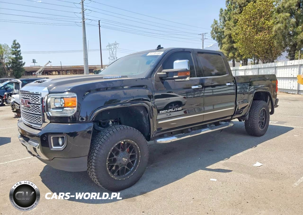 2019 GMC Sierra K2500 Denali – zdjęcie 1 z 12