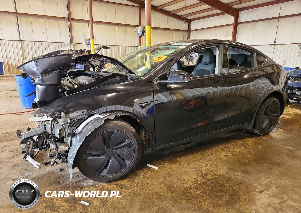 2026 Tesla Model Y – zdjęcie 1 z 14