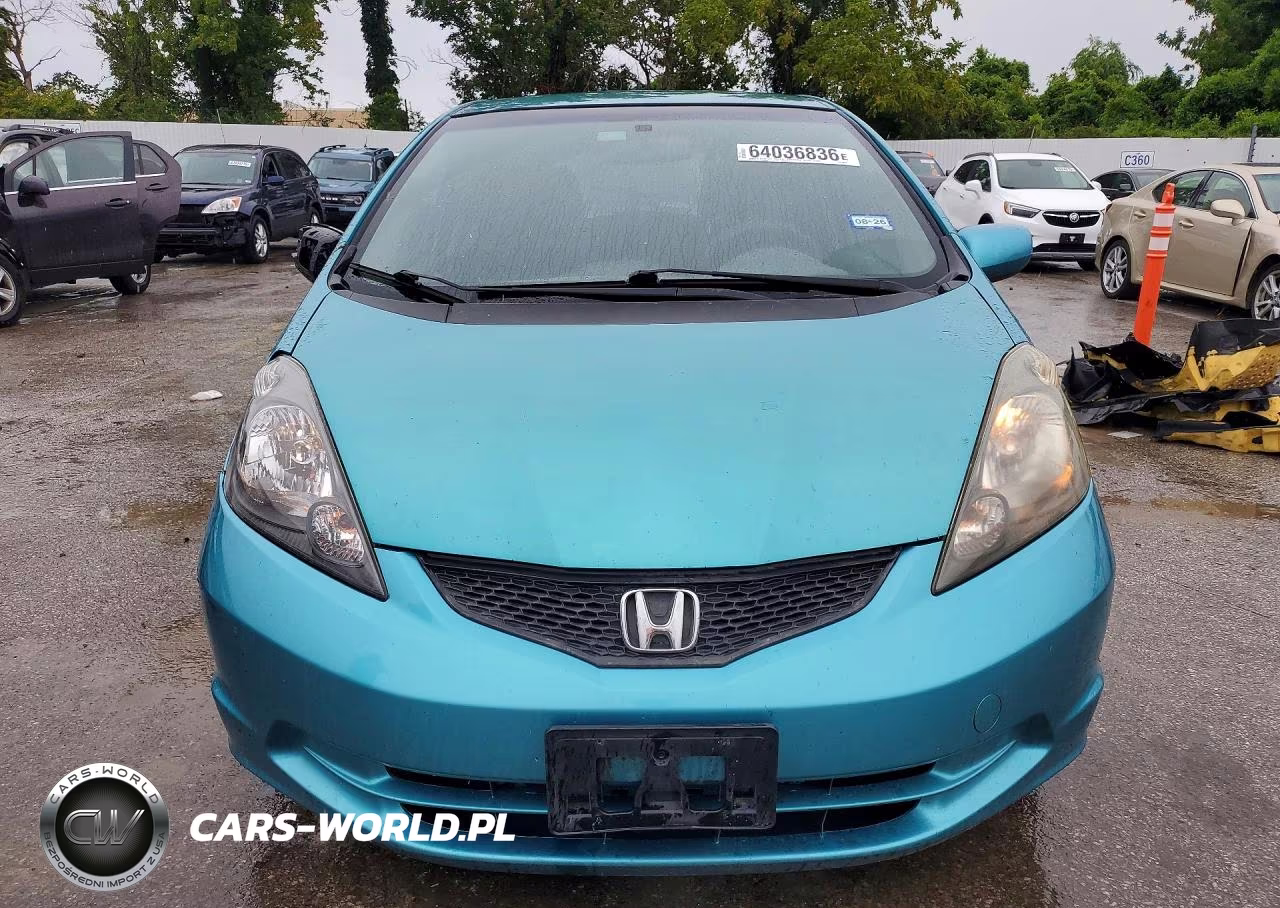 2012 Honda Fit VIN:JHMGE8H35CC006598 - 5