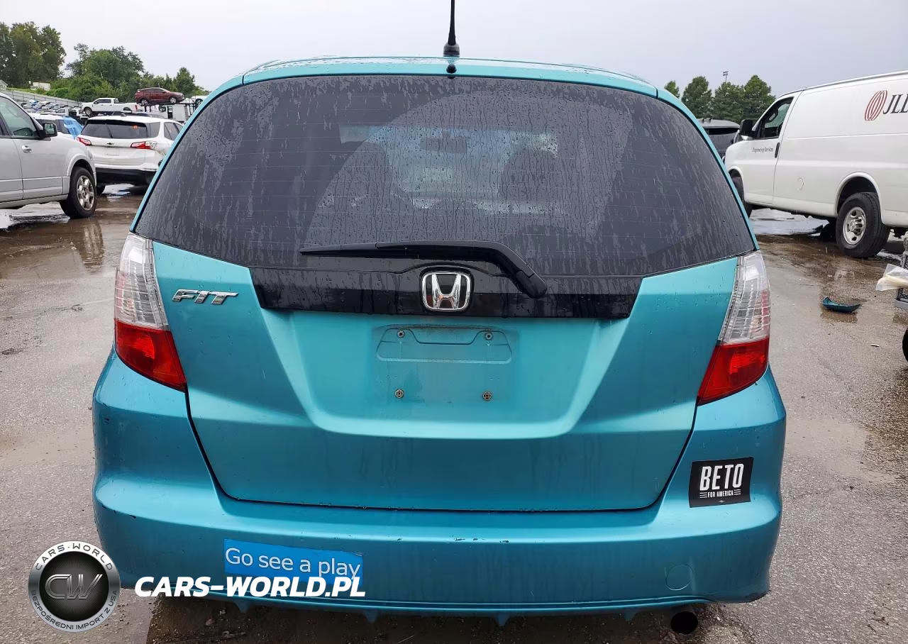 2012 Honda Fit VIN:JHMGE8H35CC006598 - 6