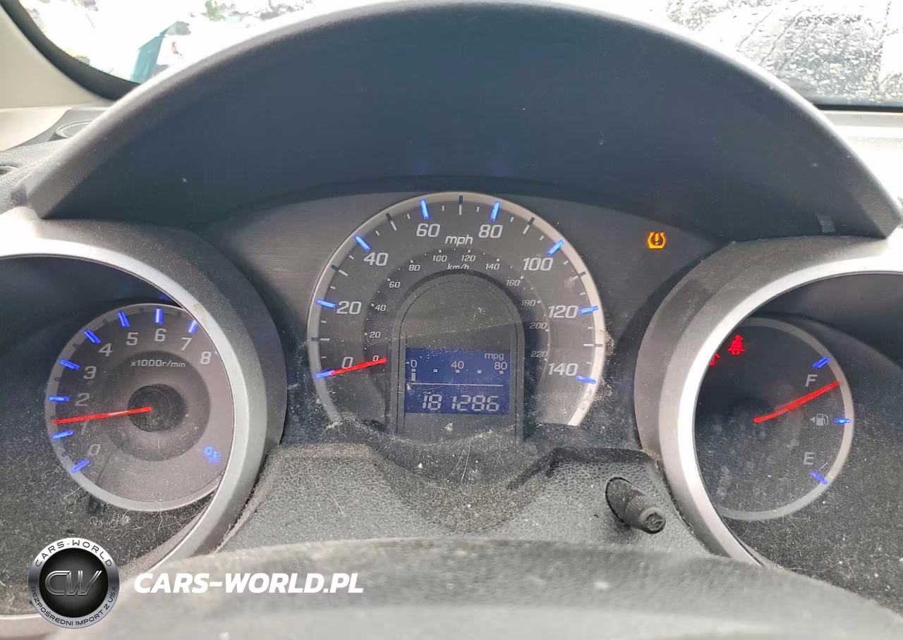 2012 Honda Fit VIN:JHMGE8H35CC006598 - 9