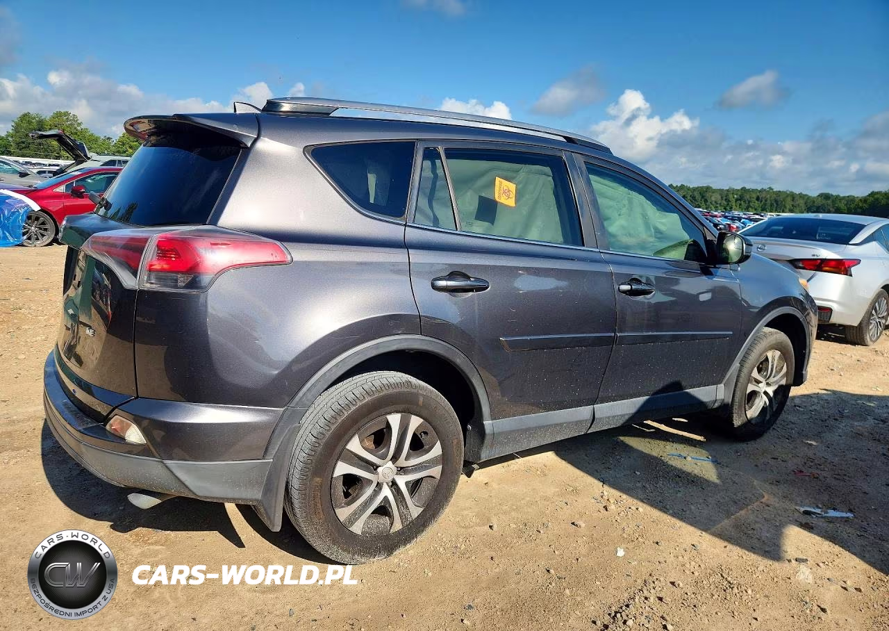 2017 Toyota Rav4 Le VIN:JTMZFREV4HJ105807 - 3