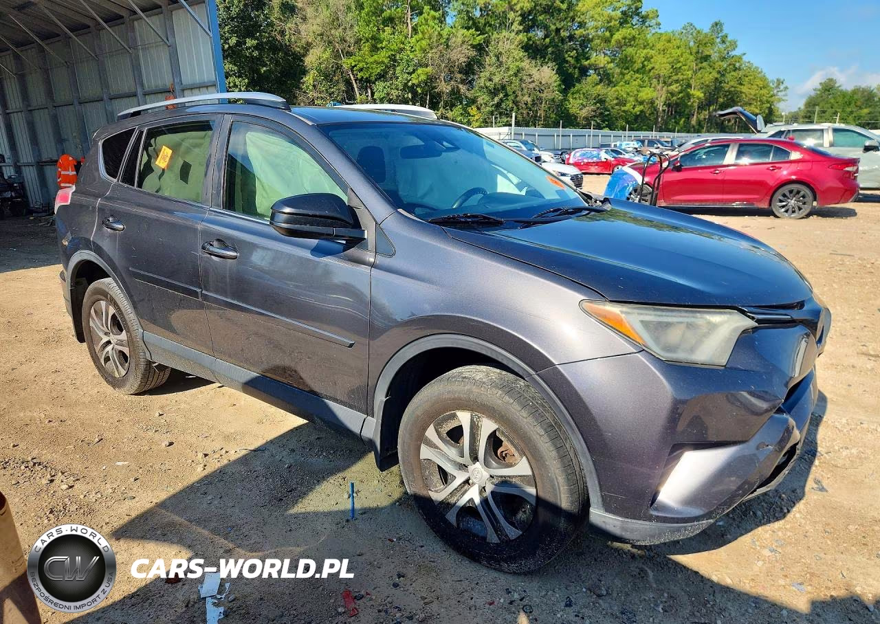 2017 Toyota Rav4 Le VIN:JTMZFREV4HJ105807 - 4