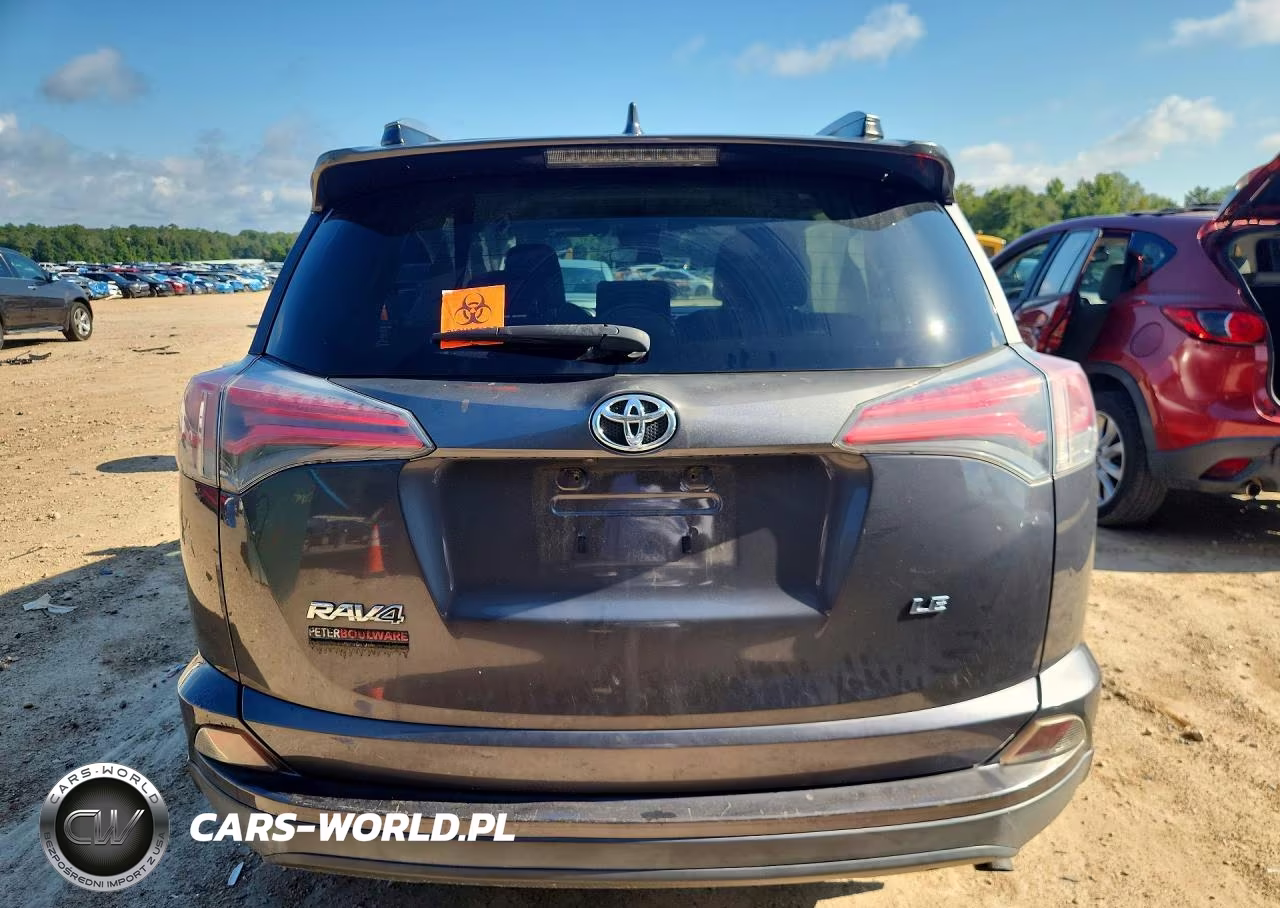 2017 Toyota Rav4 Le VIN:JTMZFREV4HJ105807 - 6