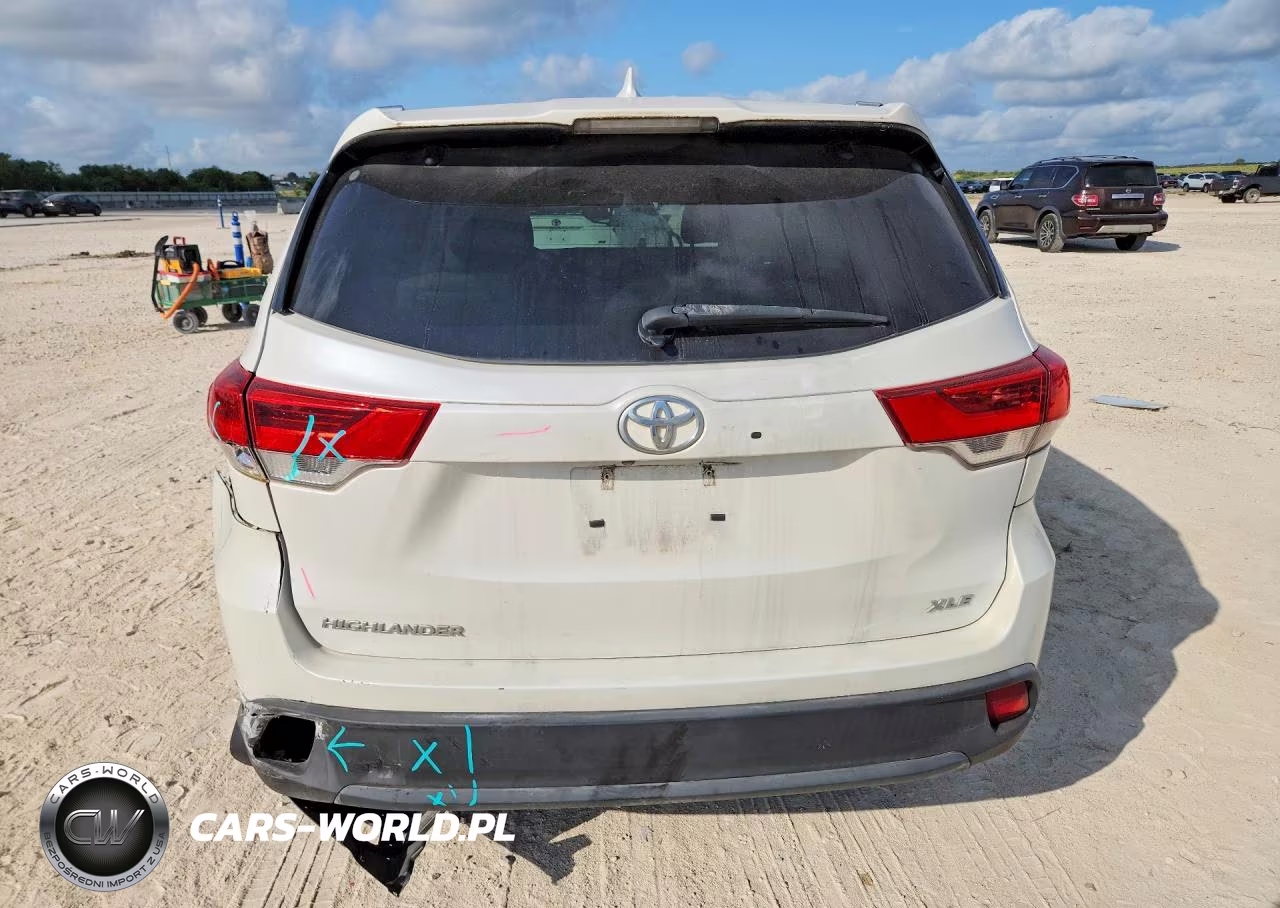 2017 Toyota Highlander Xle VIN:5TDKZRFH8HS204375 - 6
