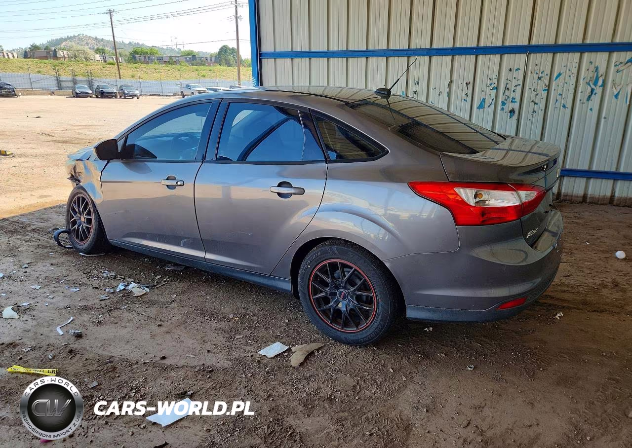 2013 Ford Focus VIN:1FADP3F21DL382881 - 2