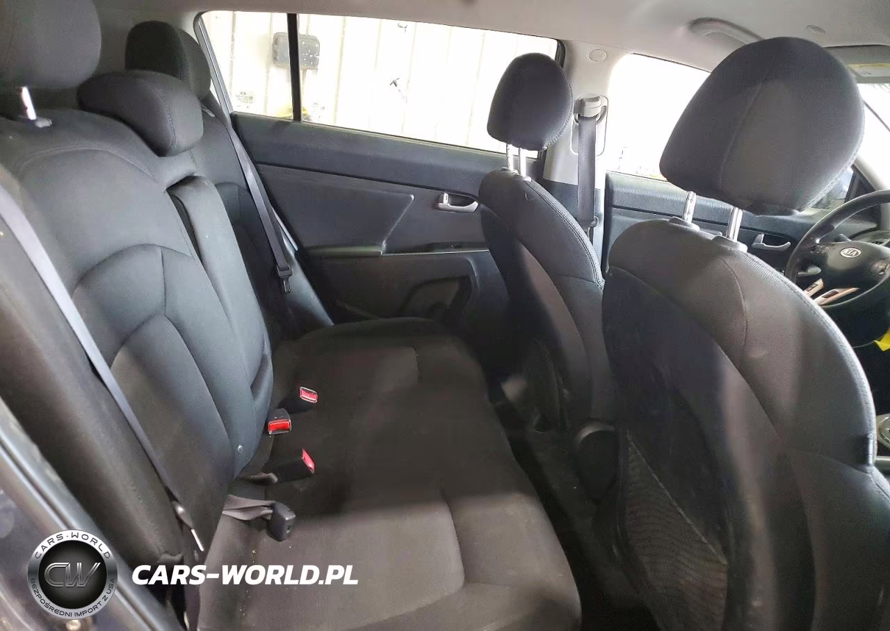 2011 Kia Sportage Lx VIN:KNDPBCA23B7159650 - 11