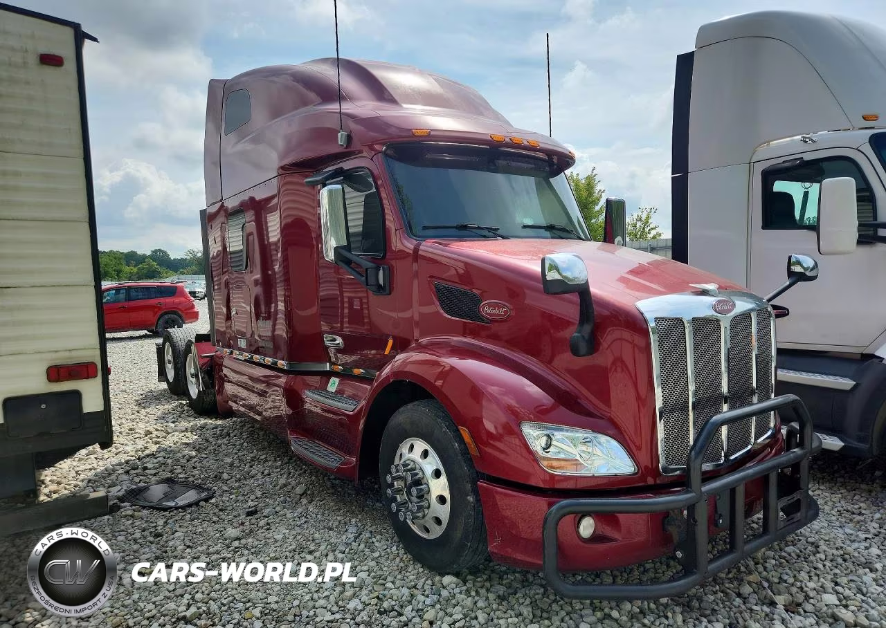 2022 Peterbilt 579 Semi Truck VIN:1XPBDP9X0ND707863 - 4