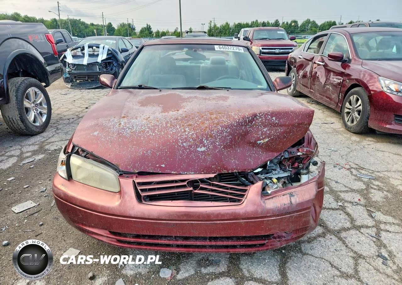 1999 Toyota Camry Le VIN:4T1BG22K9XU419462 - 5