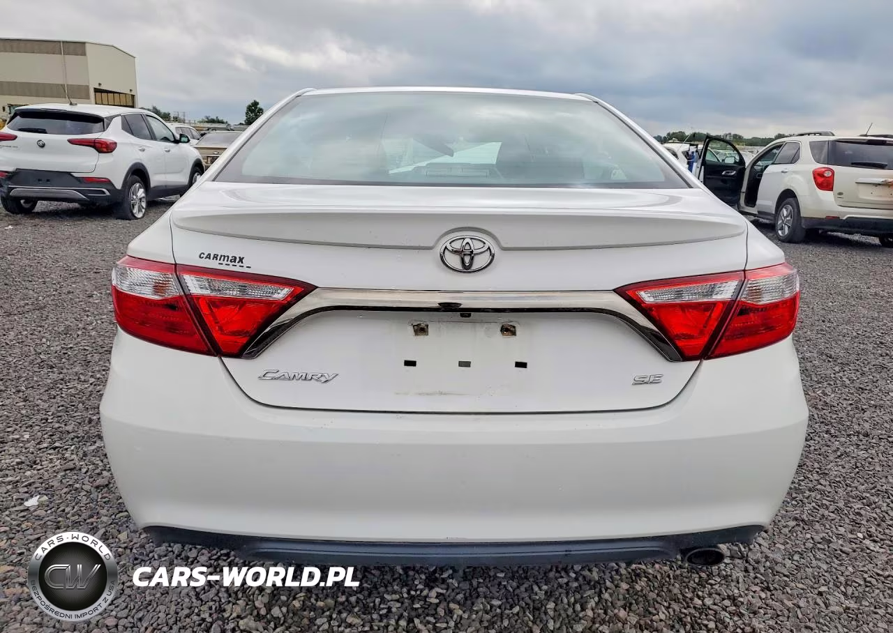 2017 Toyota Camry Se VIN:4T1BF1FK6HU305623 - 6